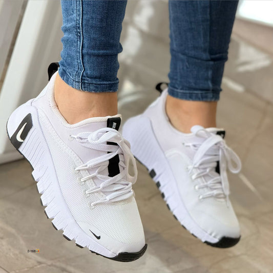 NIKE FREE DAMA Y CABALLERO